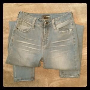 Fashion nova high rise skinny Jean's size 7